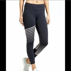 Beautiful Athleta Leggings  xs Blue and white